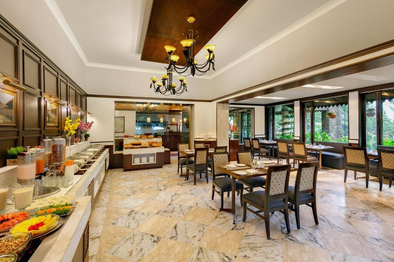 Shervani Hilltop Resort Nainital Esterno foto