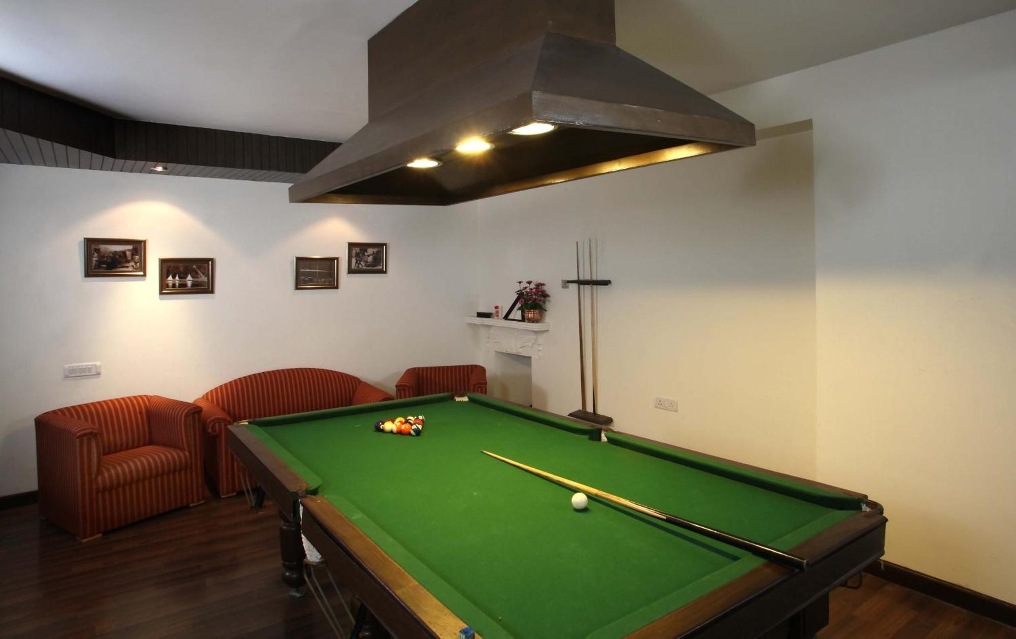 Shervani Hilltop Resort Nainital Esterno foto
