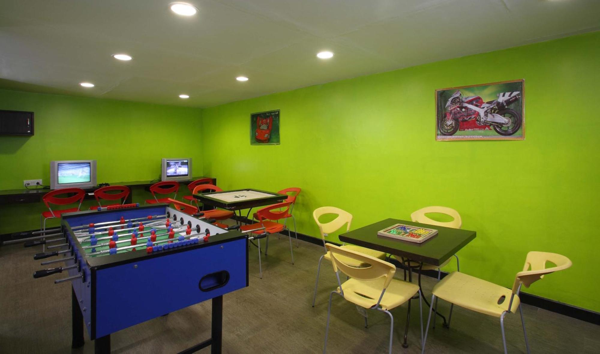 Shervani Hilltop Resort Nainital Esterno foto