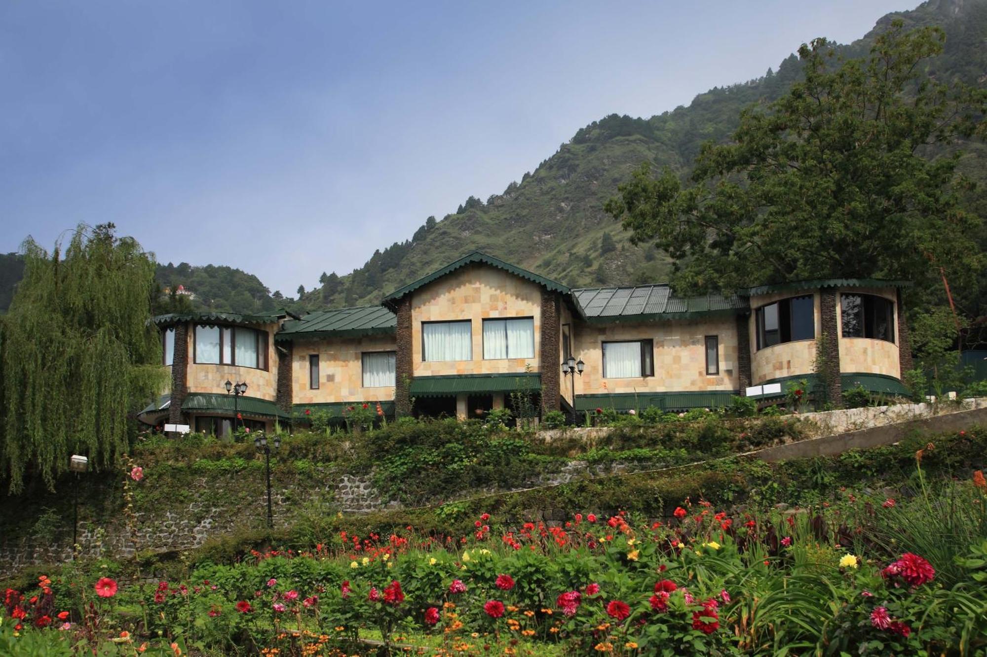 Shervani Hilltop Resort Nainital Esterno foto