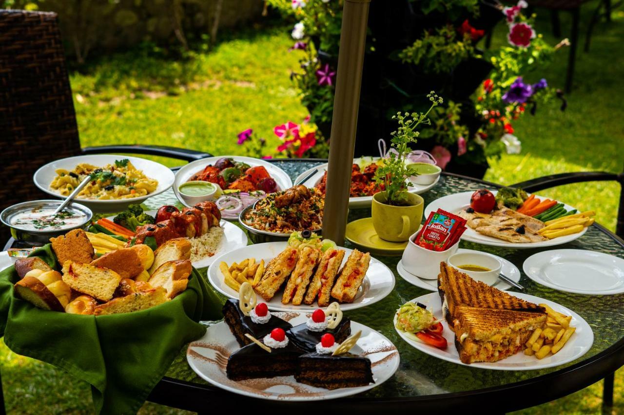 Shervani Hilltop Resort Nainital Esterno foto